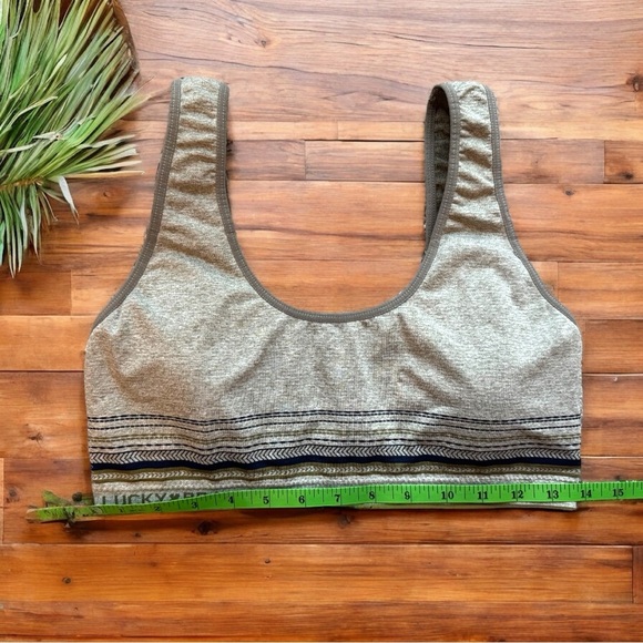 LUCKY BRAND Sports Bra - Size M (Estimated) - Picture 4 of 10